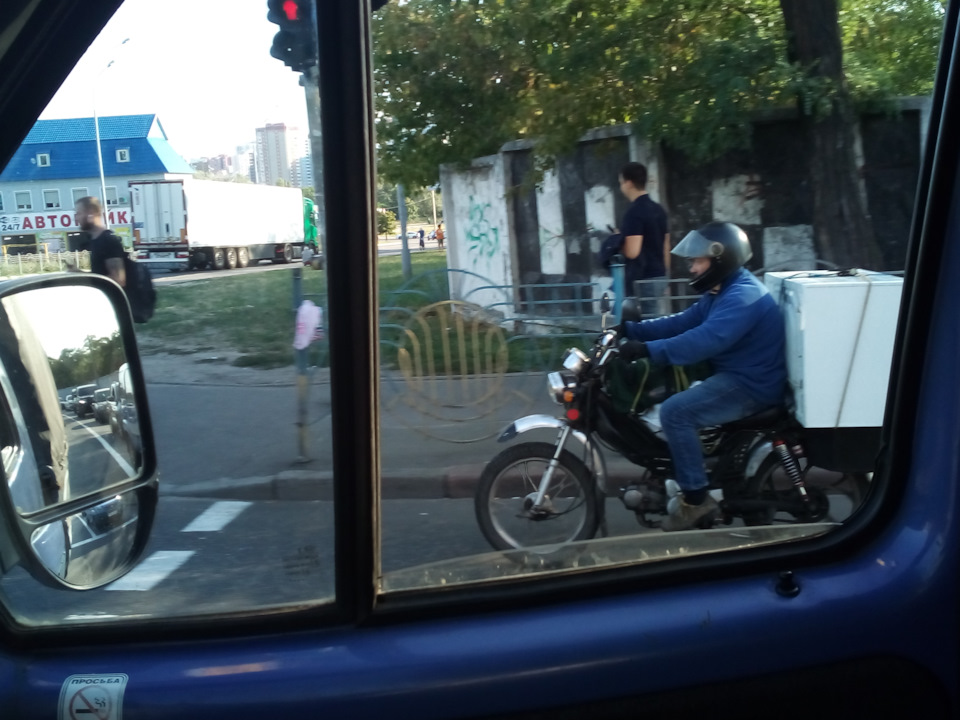 Фото в бортжурнале Mercedes-Benz E-Class (W210)