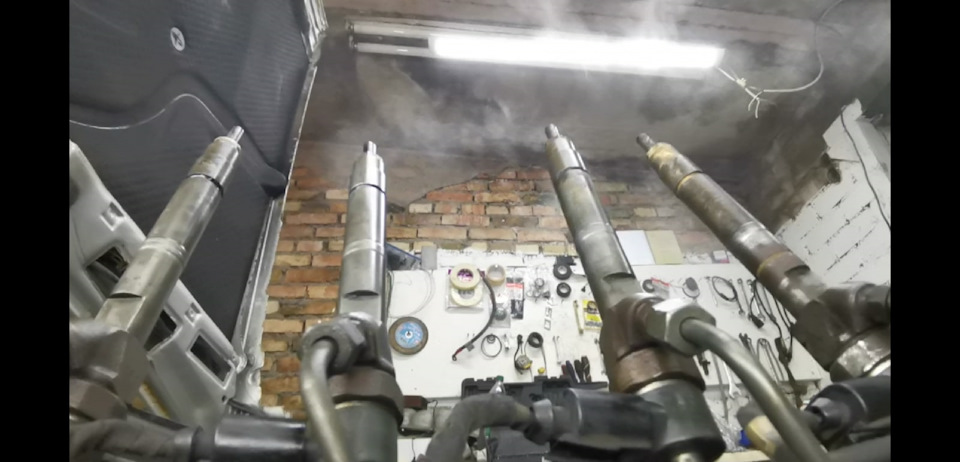 PWAAAgGRjeA 960 мокрые форсунки дизель в чем причина