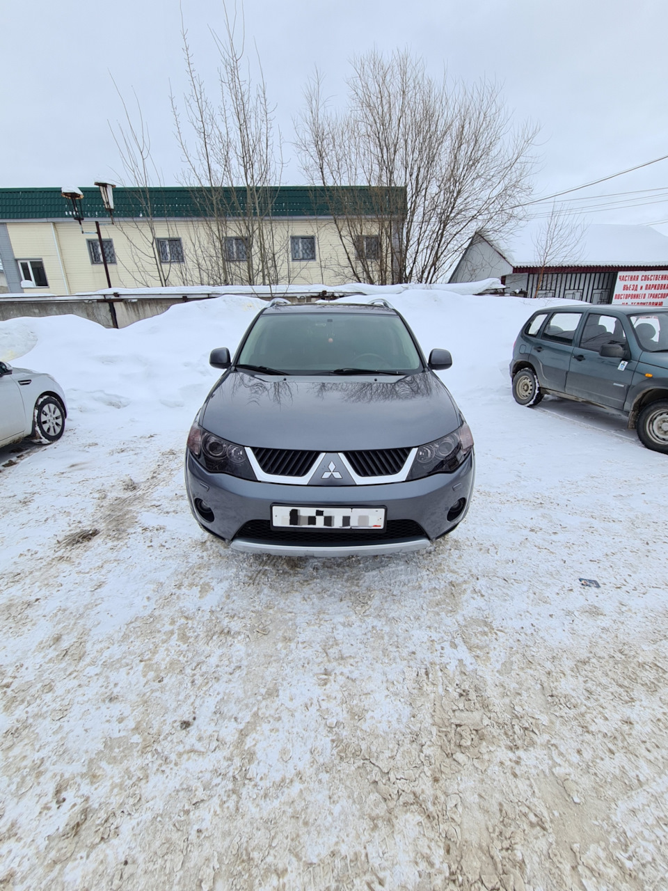 Воздуховоды и решётку в плёнку — Mitsubishi Outlander XL, 3 л, 2008 года |  стайлинг | DRIVE2