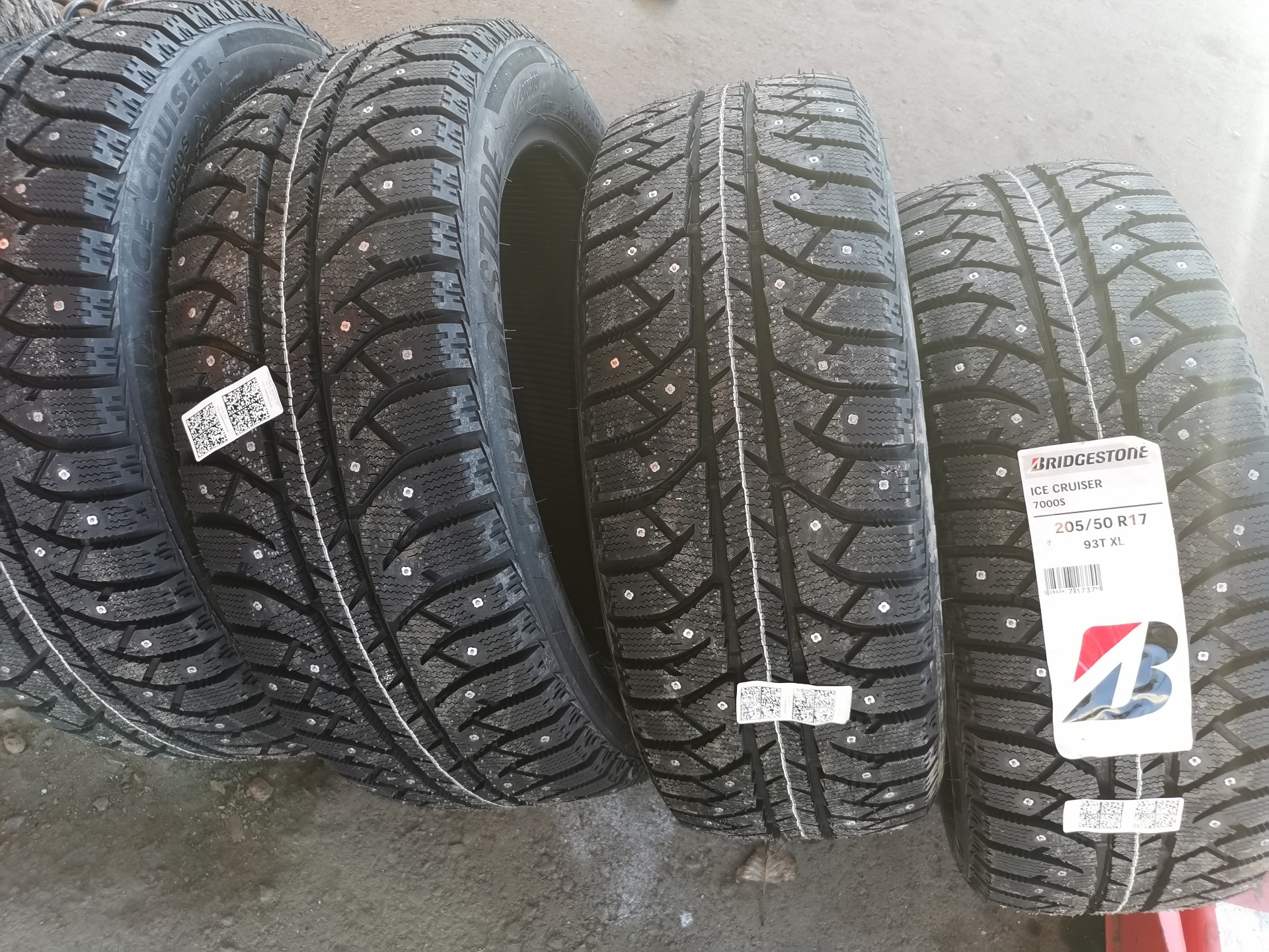 Bridgestone ice cruiser. Bridgestone Ice Cruiser 7000s 205/50 r17 93t XL. Ice Cruiser.