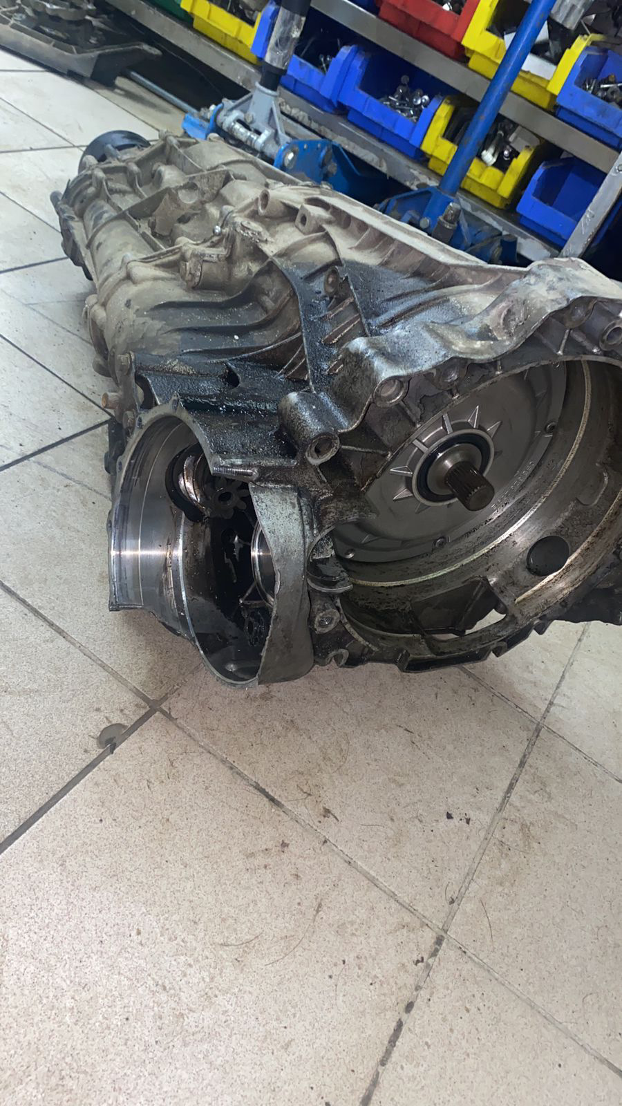 Лопнул корпус, сильные рывки, замена коробки — Audi Q5 (1G), 2 л, 2008 ...