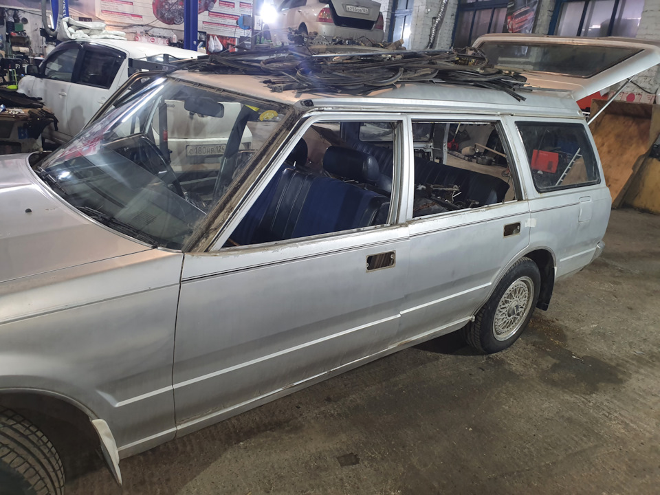 Фото в бортжурнале Toyota Crown Wagon (S120)