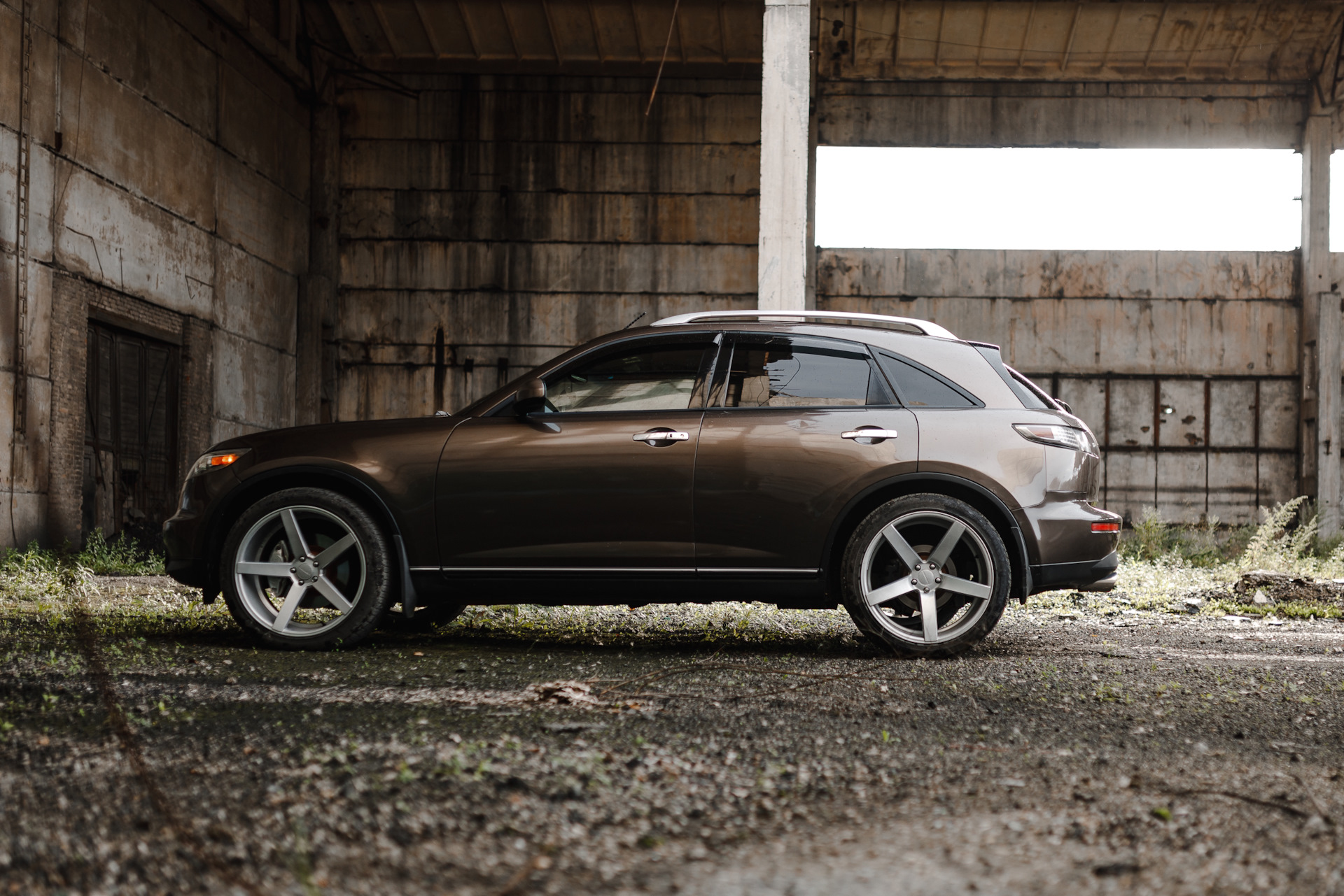 Infiniti FX Limited Edition r21