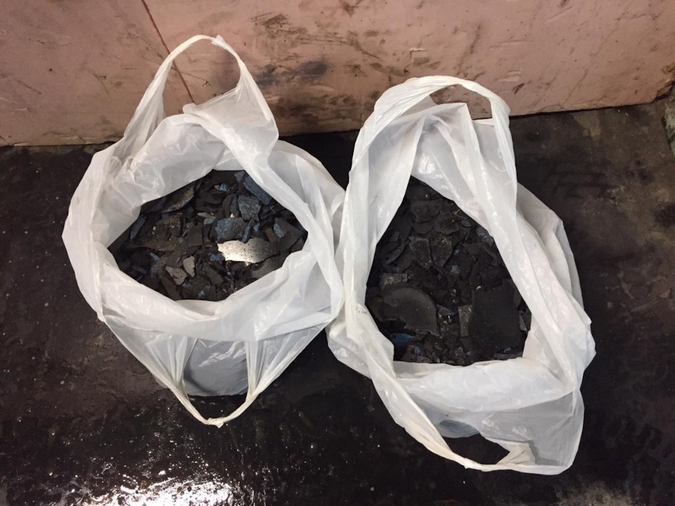 Перенос АКБ. Вес штатной виброизоляции. — Lada 21013, 1,2 л, 1985 года ...