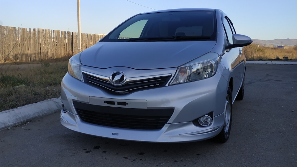 Toyota Vitz (130) 1.0 бензиновый 2013 | на DRIVE2