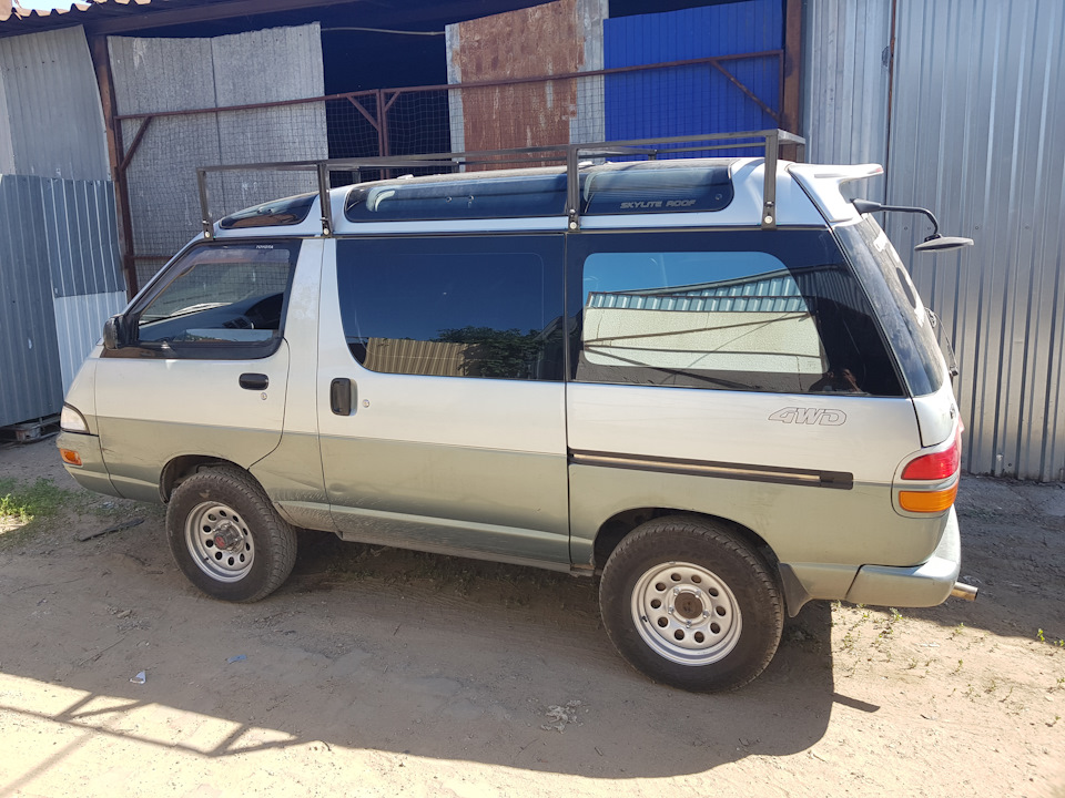 Тойота лит. Toyota Lite Ace. Toyota Lite Ace cr31. Тойота лит айс 1993. Тойота лит айс м 40.