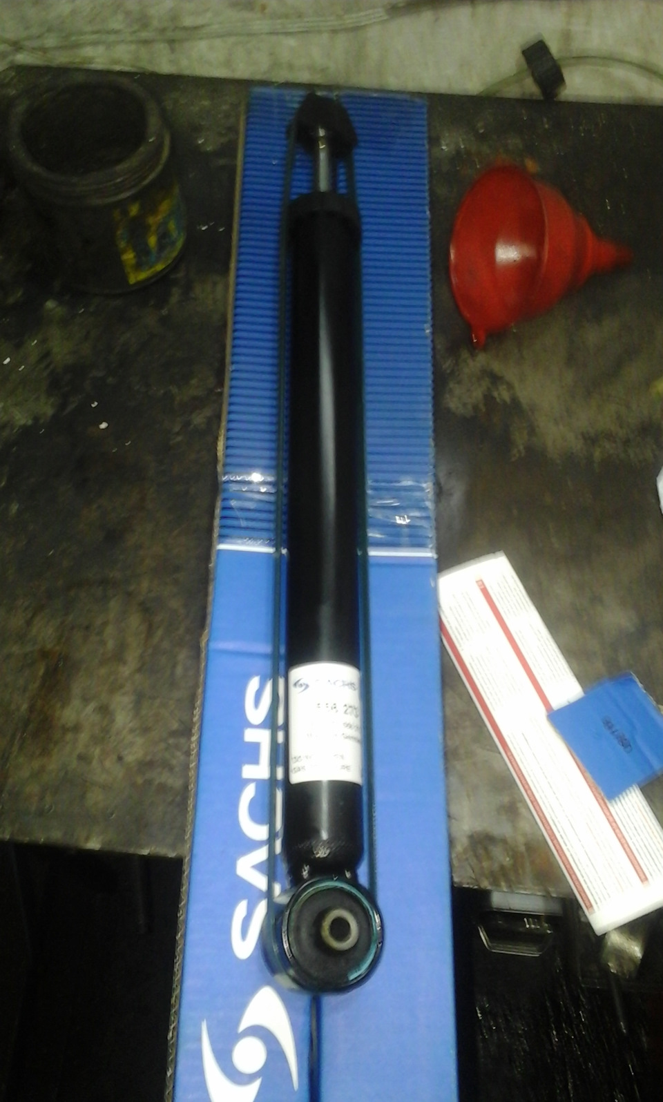 замена задних стоек — Skoda Octavia A4 Mk1, 1,6 л, 2004 года | визит на ...