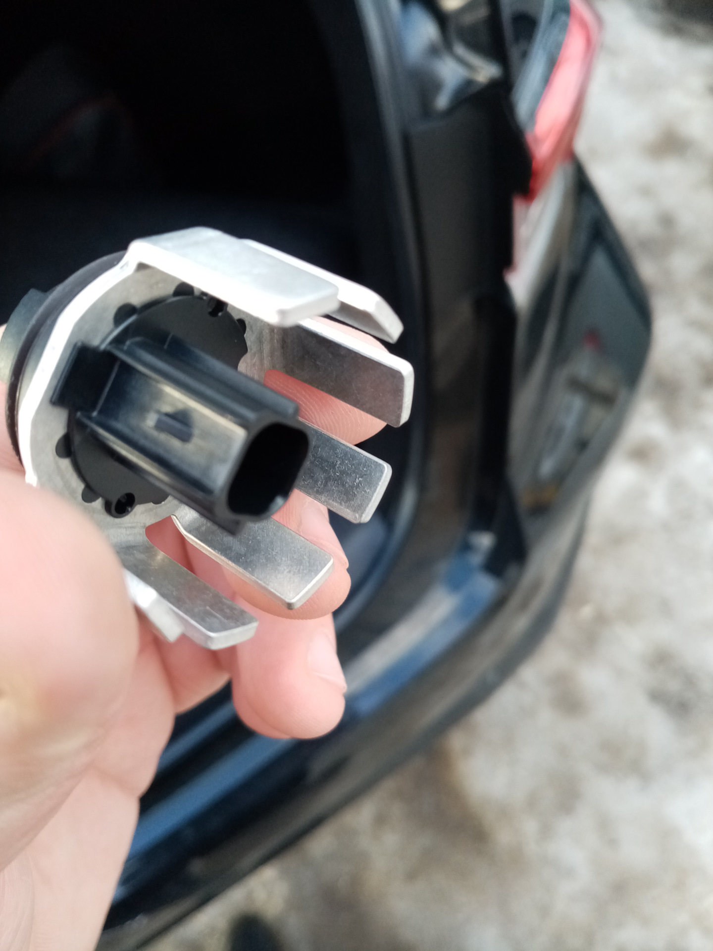 Чудо лампочка заднего хода 😎 — Toyota Corolla (E210), 1,6 л, 2019 года ...