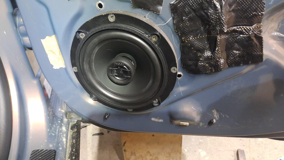 Тыл — Lada Vesta SW Cross (1G)