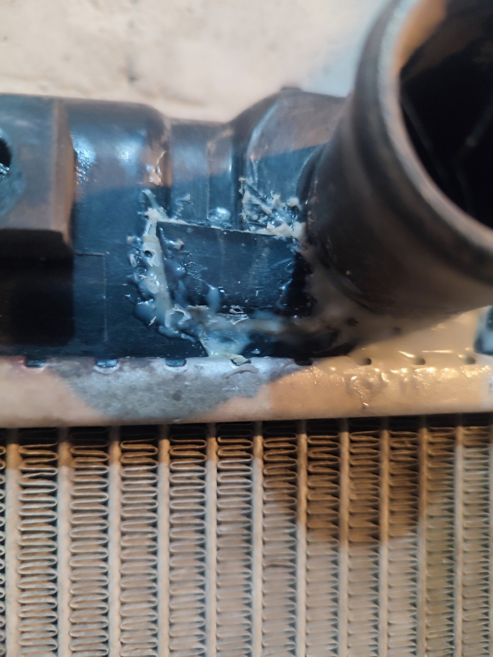 Радиатор системы охлаждения Джили х7 — Geely Emgrand X7, 2 л, 2014 года ...