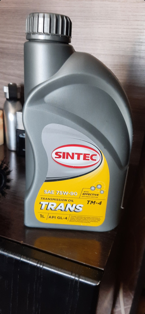 Масло раздатки шевроле каптива. Sintec 75w90. ТМ SAE 90w gl-4. Трансмиссионное масло Синтек 75w90. API gl-3/gl-4 SAE 75w-90.