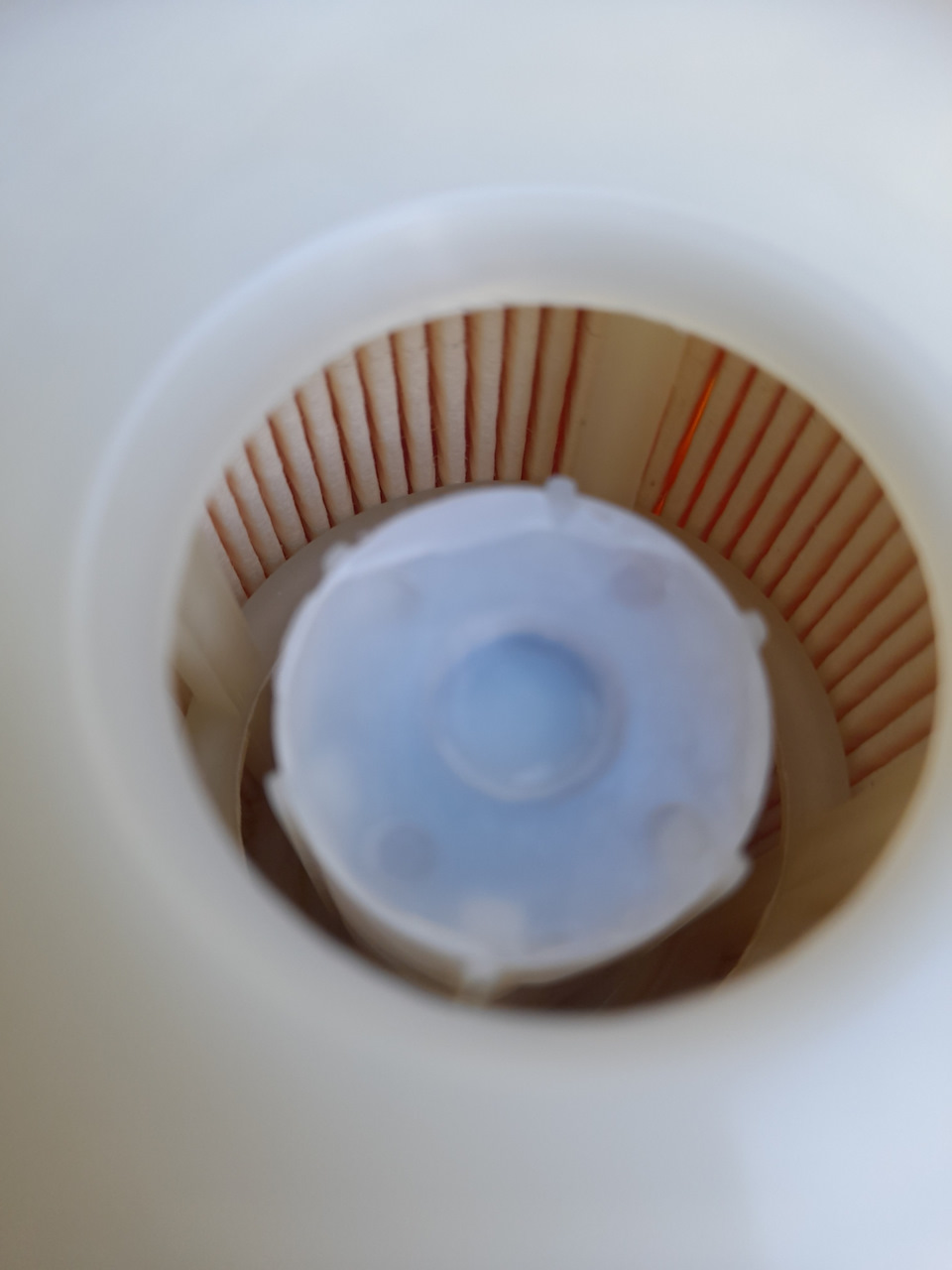 Помогите определить топливный фильтр mahle kx 338/26 d для дизеля ...