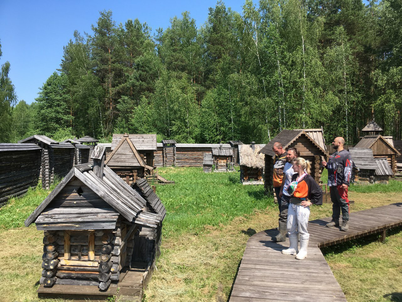 Краеведческий туризм. Мещера Древнерусское подворье. Поселок Тасинский Мещера. Тасинский Бор Владимирская область музей. Тасинский музей русское подворье.