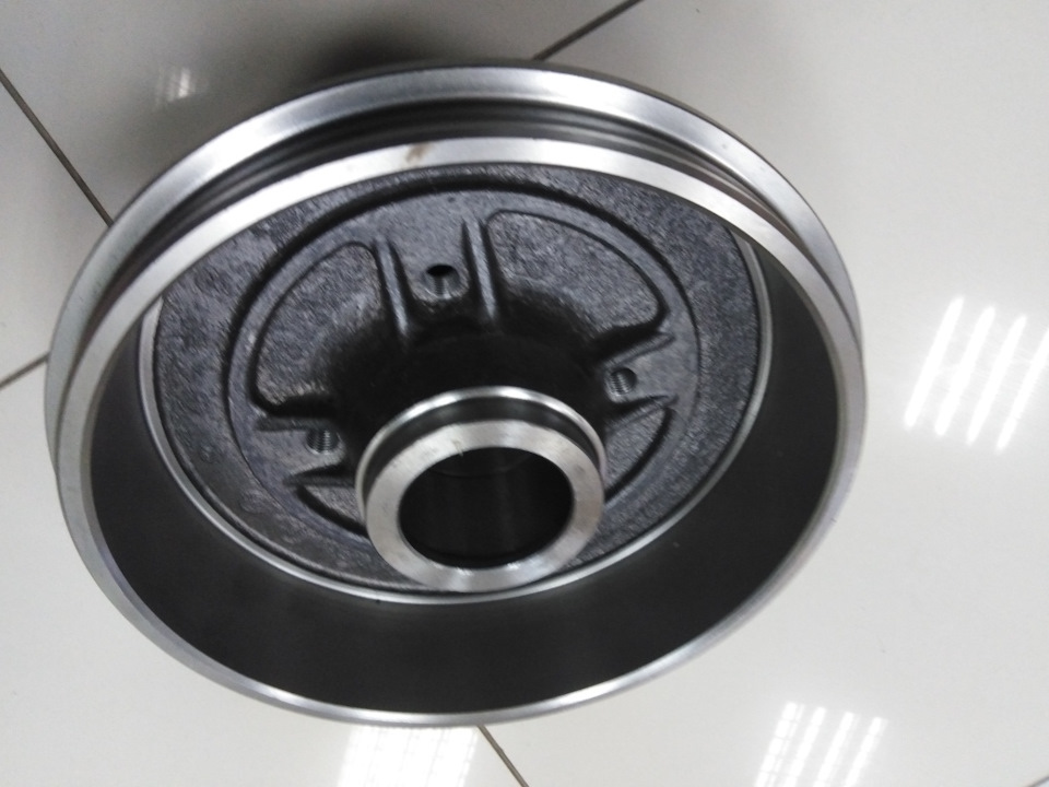 Задний тормозной барабан взаимо заменяемость. — Renault Sandero 1G, 1,6 ...