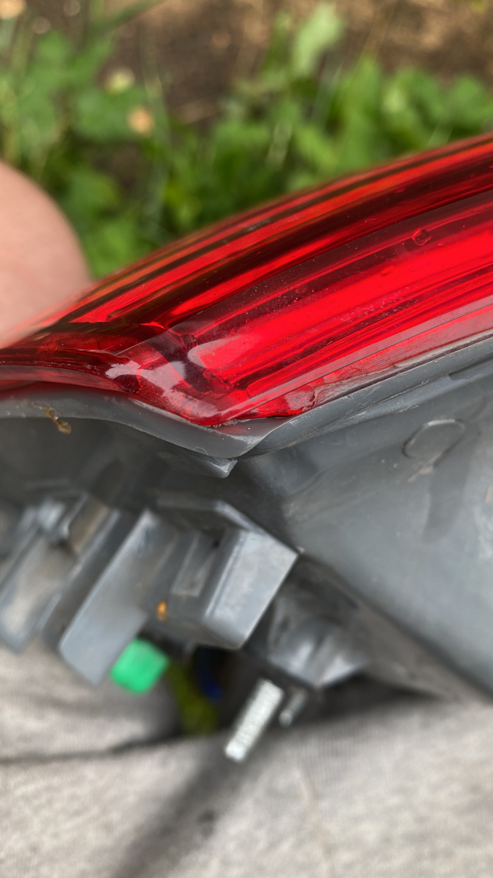 Вода в заднем фонаре — Nissan Almera V (G11/15), 1,6 л, 2014 года ...