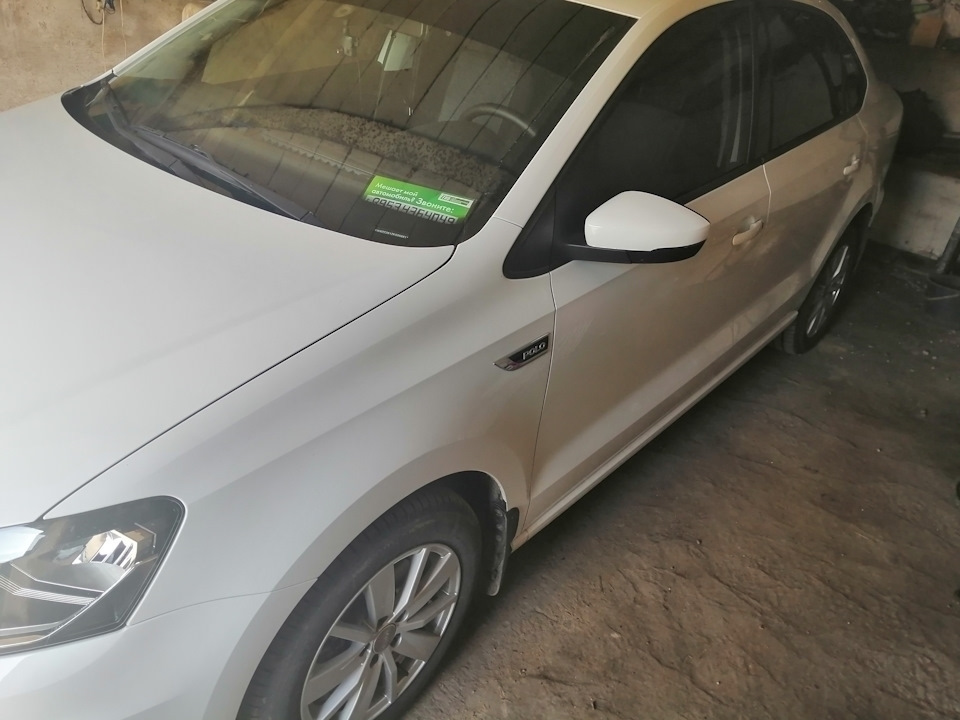 #292 . Пирелли на месте — Volkswagen Polo Sedan, 1,6 л, 2019 года ...