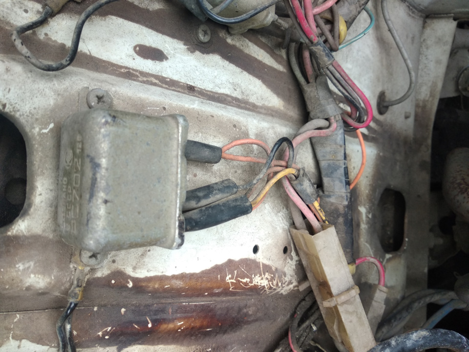 Пропала зарядка — Lada 2106, 1,3 л, 1988 года | поломка | DRIVE2