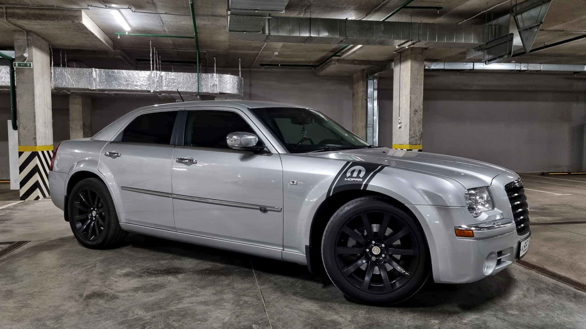 Р¤РёРѕР»РµС‚РѕРІС‹Р№ Chrysler 300c