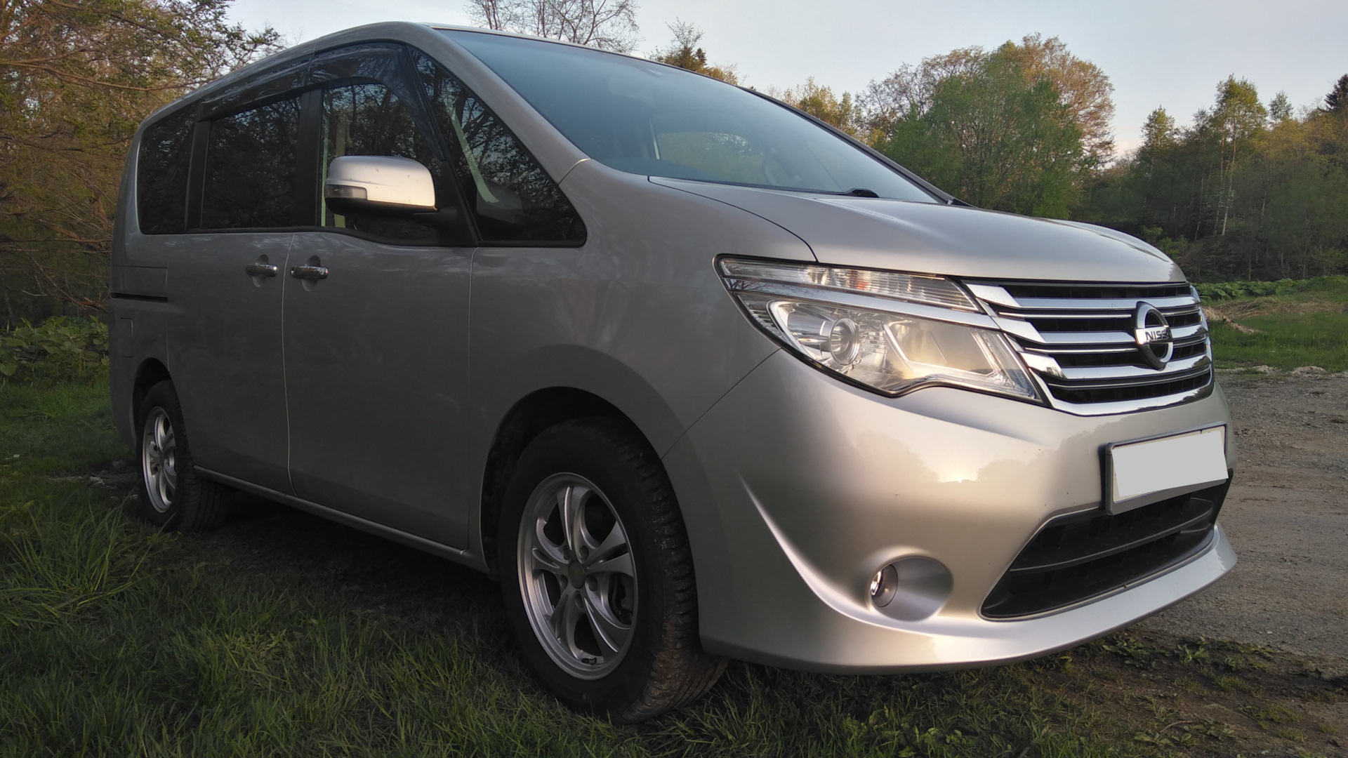 Nissan Serena Mk IV (C26) 2.0 бензиновый 2015 | кликуху ещё не придумал на  DRIVE2