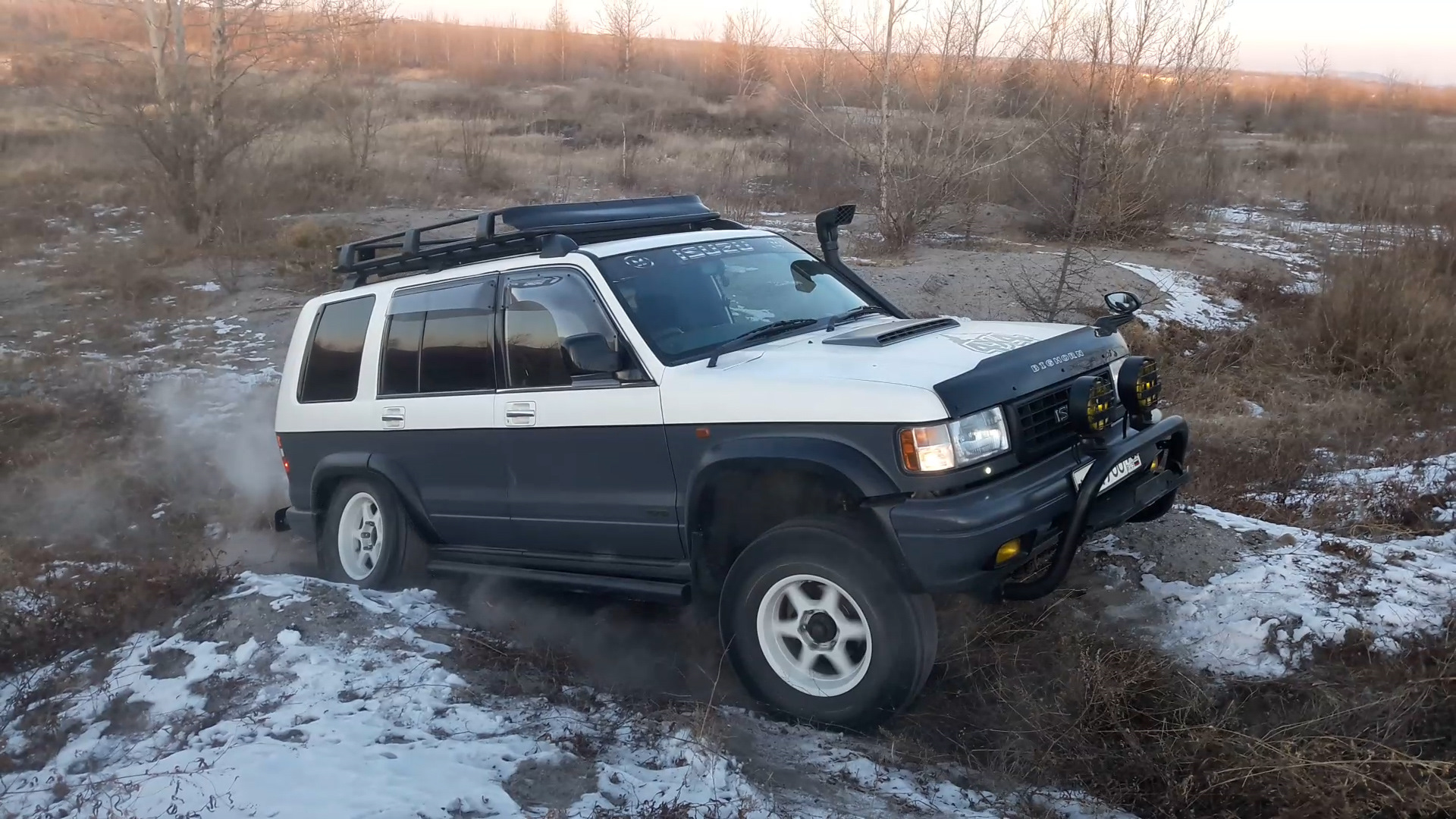 Isuzu Bighorn off Road