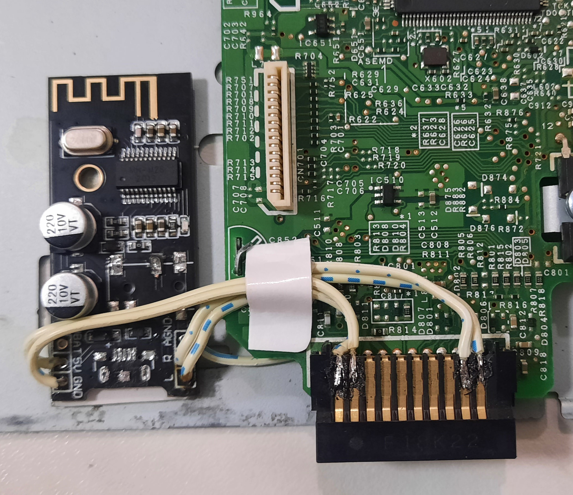 Bluetooth в автомагнитолу Pioneer deh-2400ub — Lada Приора седан, 1,6 л ...