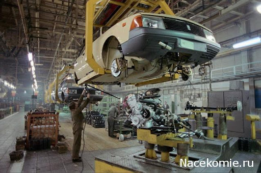 Начинаются в большинстве выпуск 21412 с УЗАМ 331.10 и сокращение доли 2106-70 моторов.Первые годы шёл 21412 на 331.10 УЗАМе с Солексом 21412 — Москвич 2141