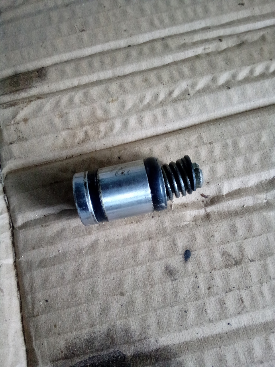 Вот такой интересный поршень в рцс сидит — Lada 2120 Надежда