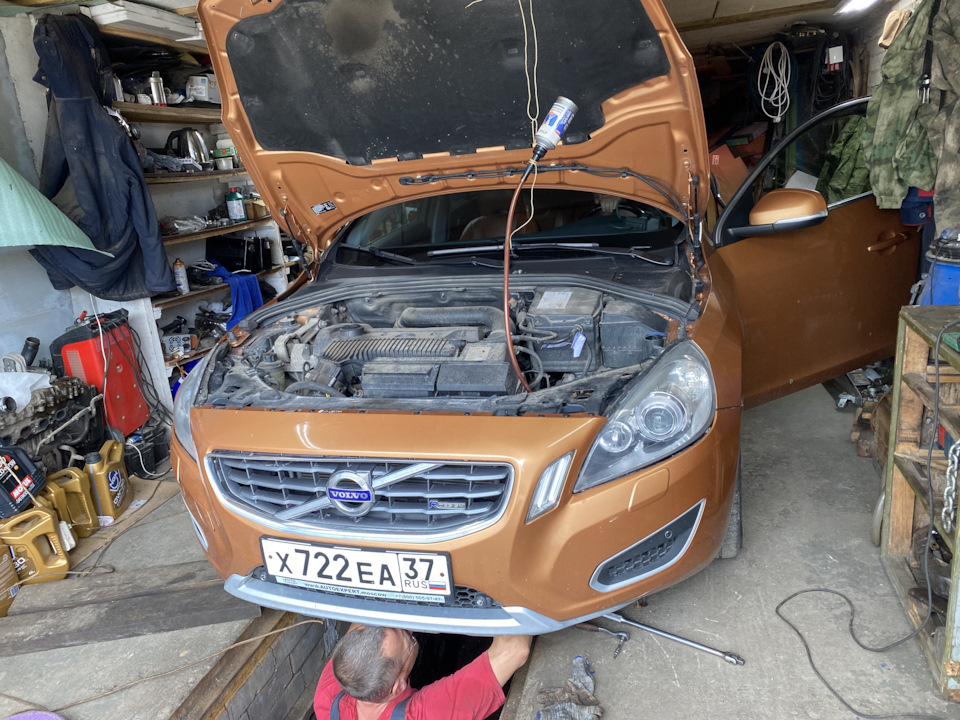 Замена масла в АКПП Aisin TF-80SC — Volvo S60 (2G), 2,5 л, 2012 года ...