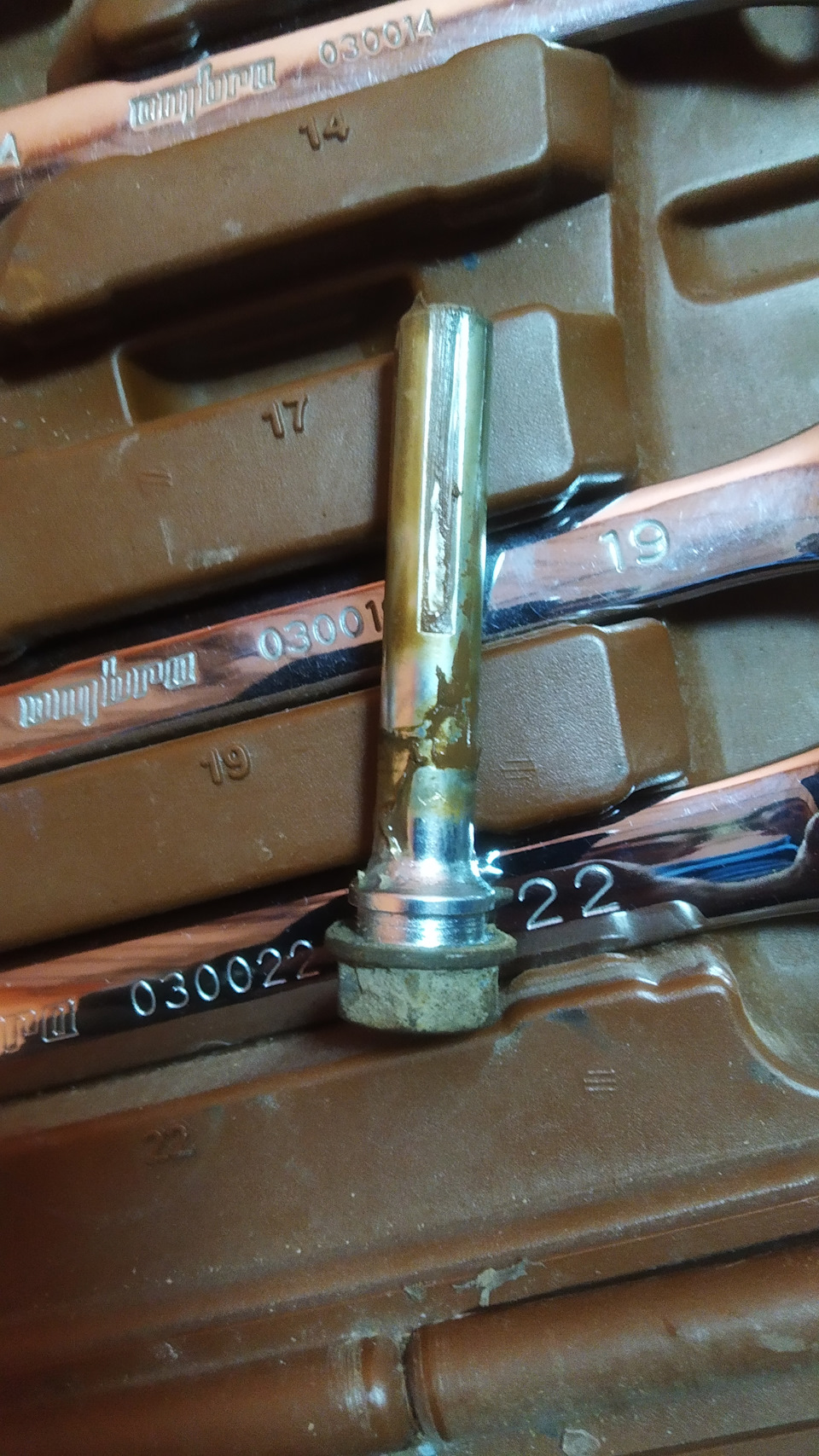 Пальцы Frenkit стоят — Toyota Corolla (140/150)