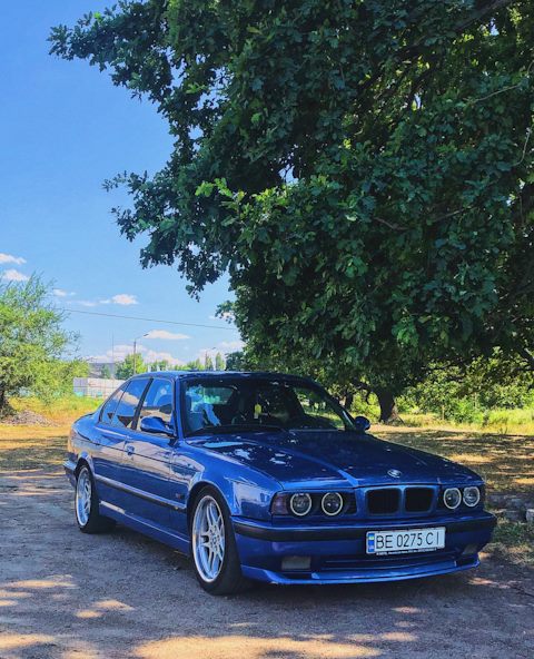 Otoshyolfoto 2020 Bmw 5 Series 4 0 L 1989 Goda Na Drive2