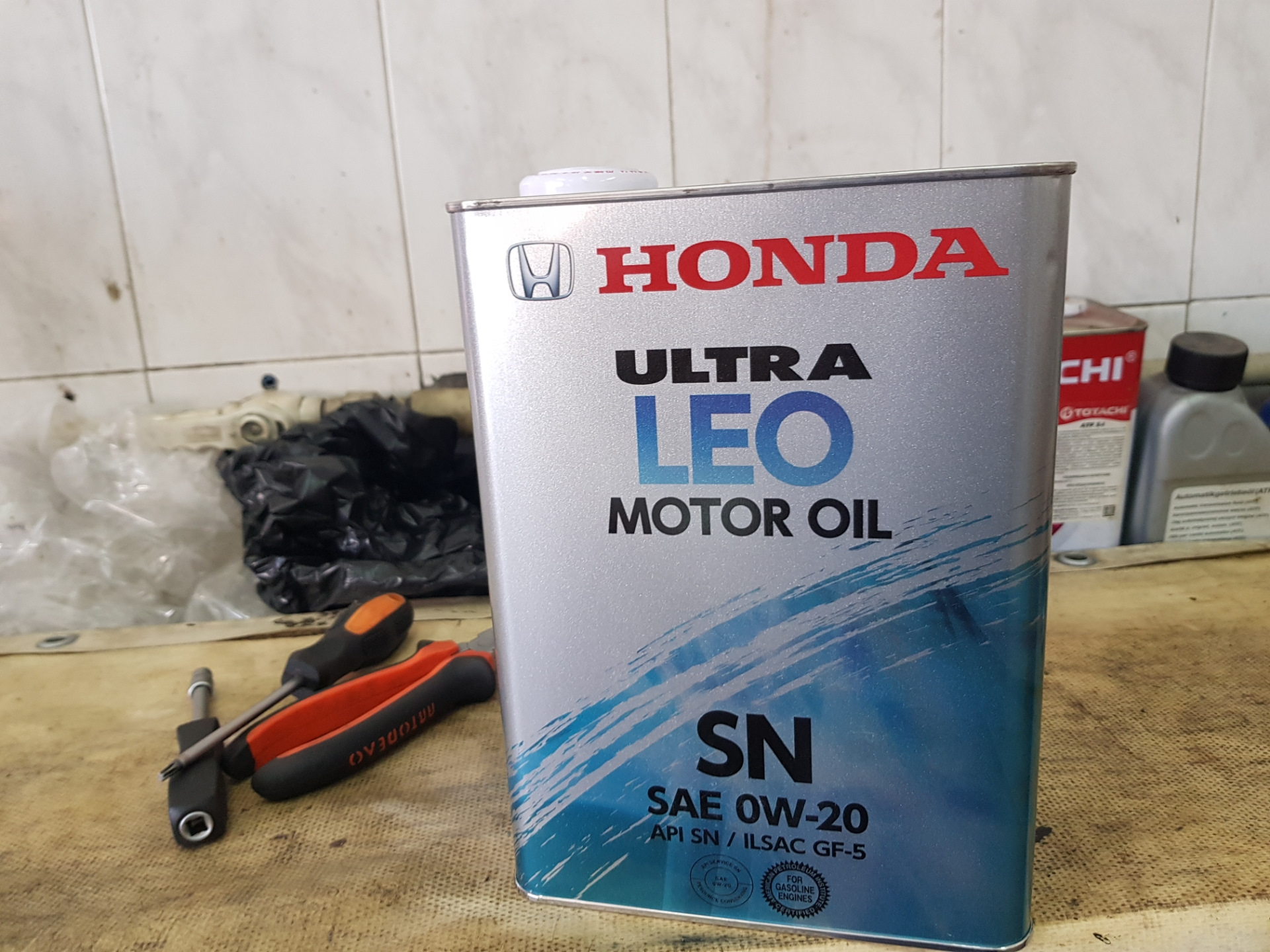 Honda Pilot масло в раздатку. Какое масло льют в Honda Civic. Масло Хонда 0 20 характеристики.