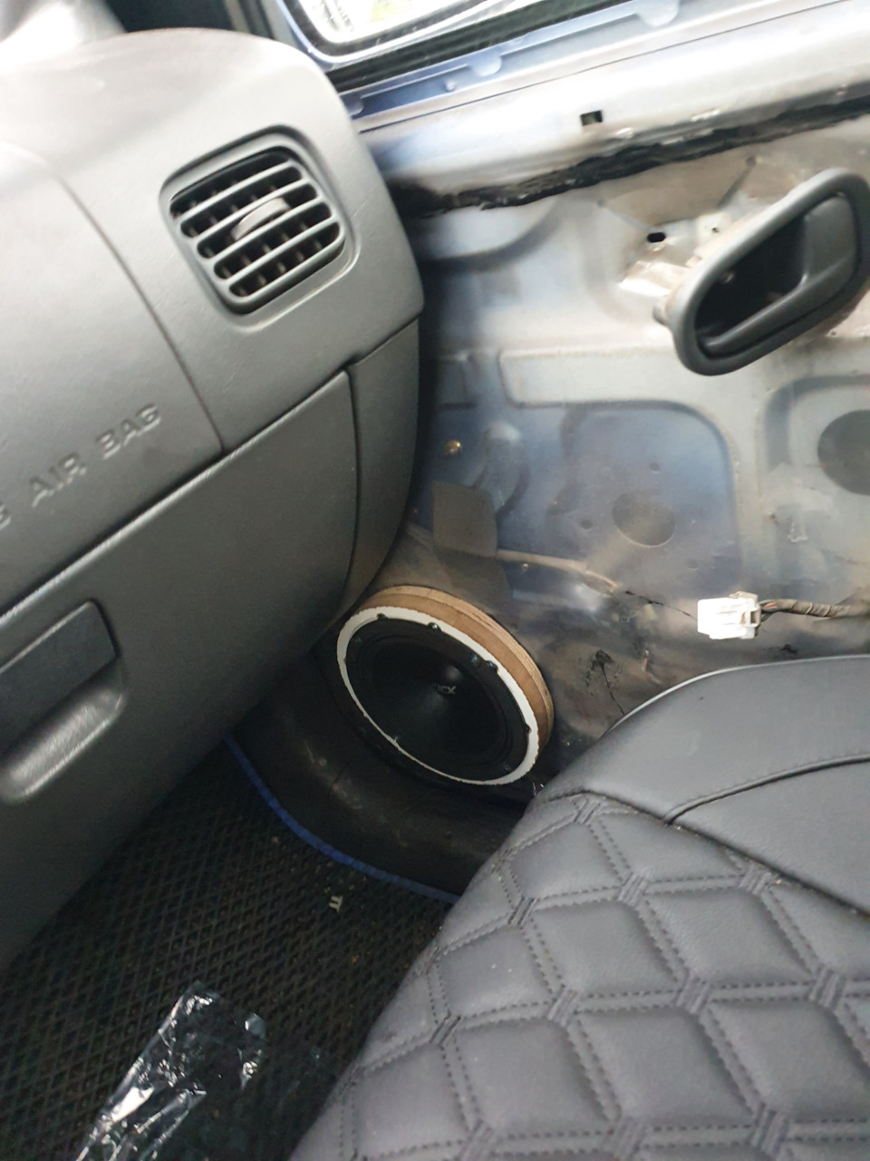 Новая окустика в тачку. — KIA Sportage (1G), 2 л, 2005 года | автозвук ...