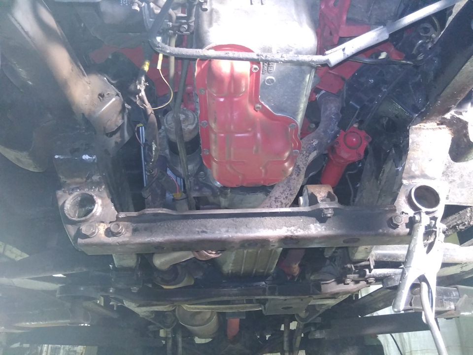 прихватил — Mitsubishi Montero I