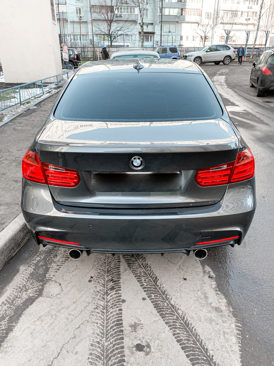 Проснулся в 6 и помыл Машину или что творит солнце в Мск 😅 — BMW 3 series  (F30), 2 л, 2014 года | мойка | DRIVE2