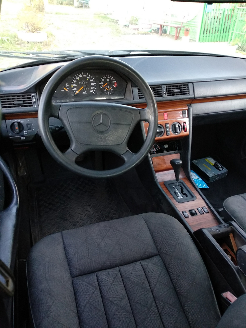 Расшифровка VIN — Mercedes-Benz E-class (W124), 2,2 л., 1994 года ...