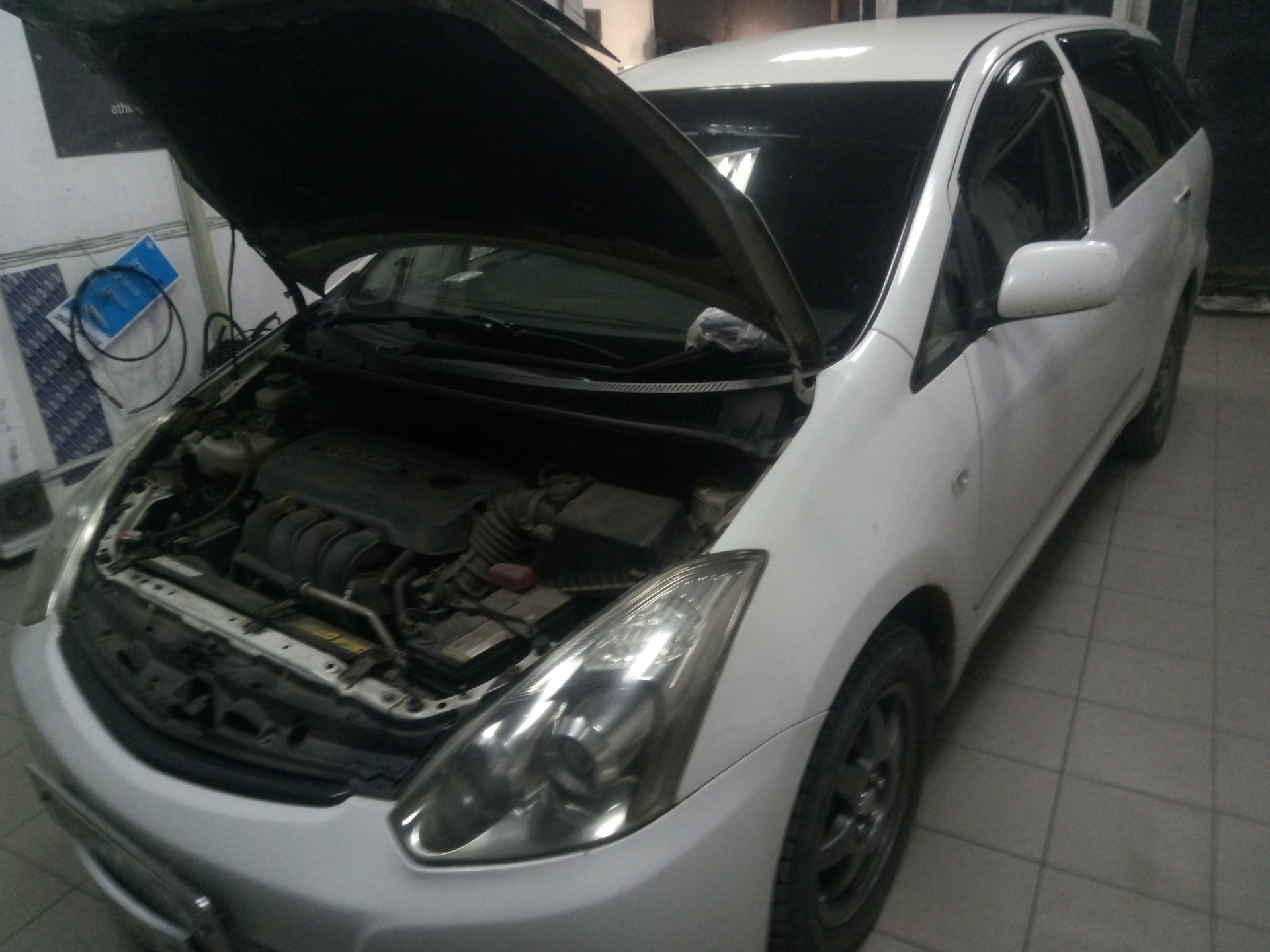 тойота виш гбо. клиренс тойота виш 2010. клиренс тойота виш 2010 года. Toyota wish 2003 white. колеса на тойота виш 2010.