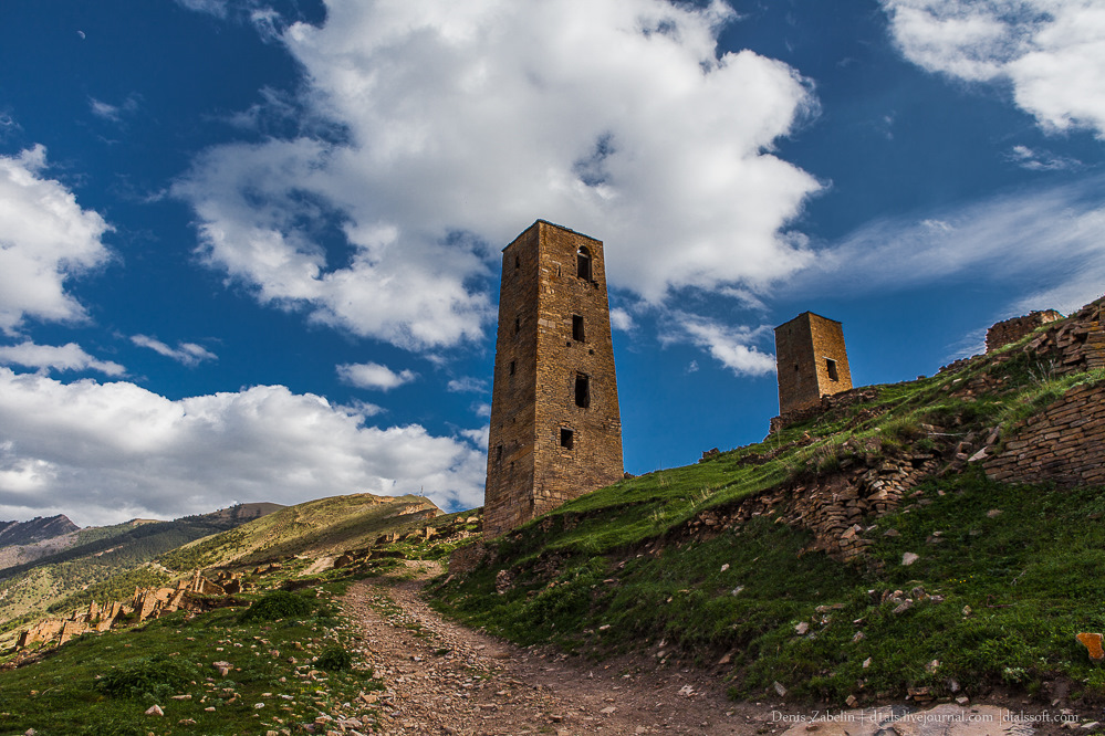 Село Гоор башни