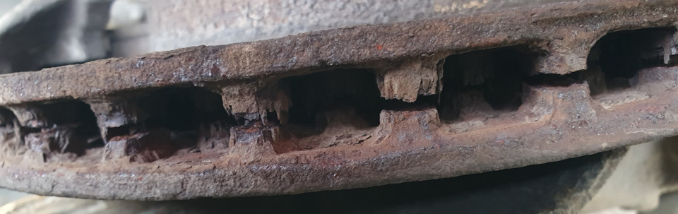 13. Биение при торможении (тормозные диски) — Mercedes-Benz C-class ...