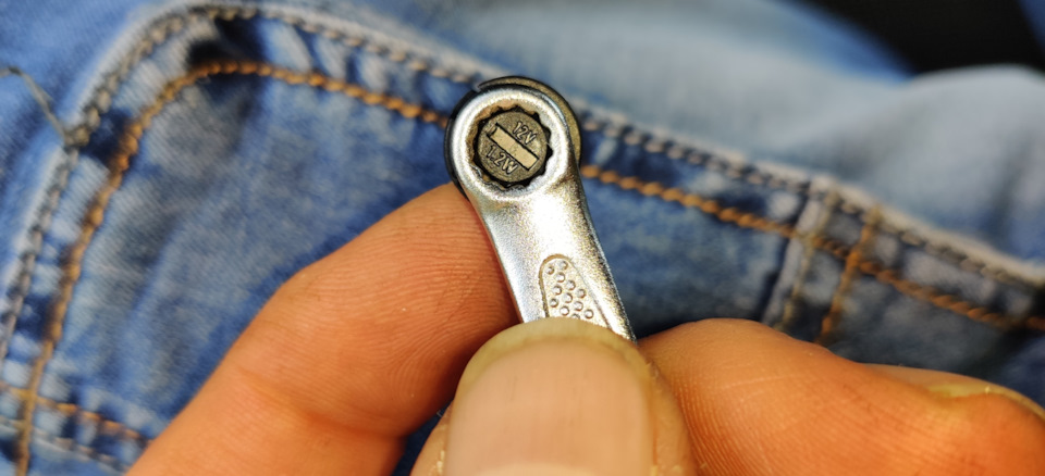 Замена лампочек регулятора печки. Ларгус. — Lada Ларгус, 1,6 л, 2014 ...