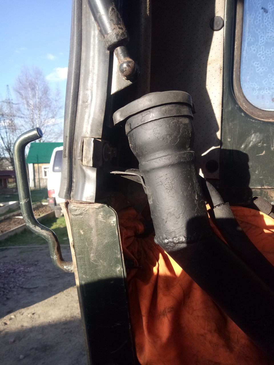 Перенос топливного бака в багажник — УАЗ 31514, 2,5 л, 1995 года ...