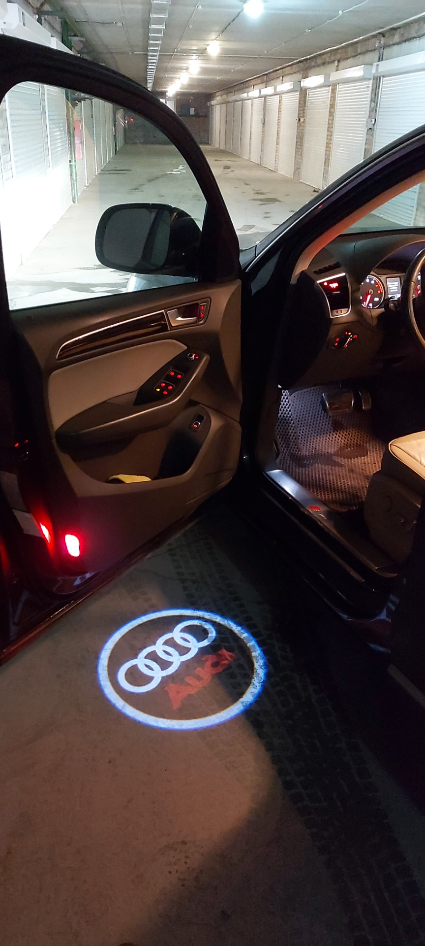 Фото в бортжурнале Audi Q5 (1G)