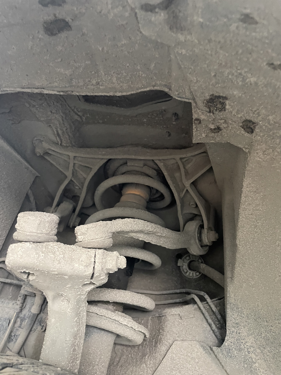 Замена сайлентблоков — Audi A4 (B8), 1,8 л, 2012 года | визит на сервис ...