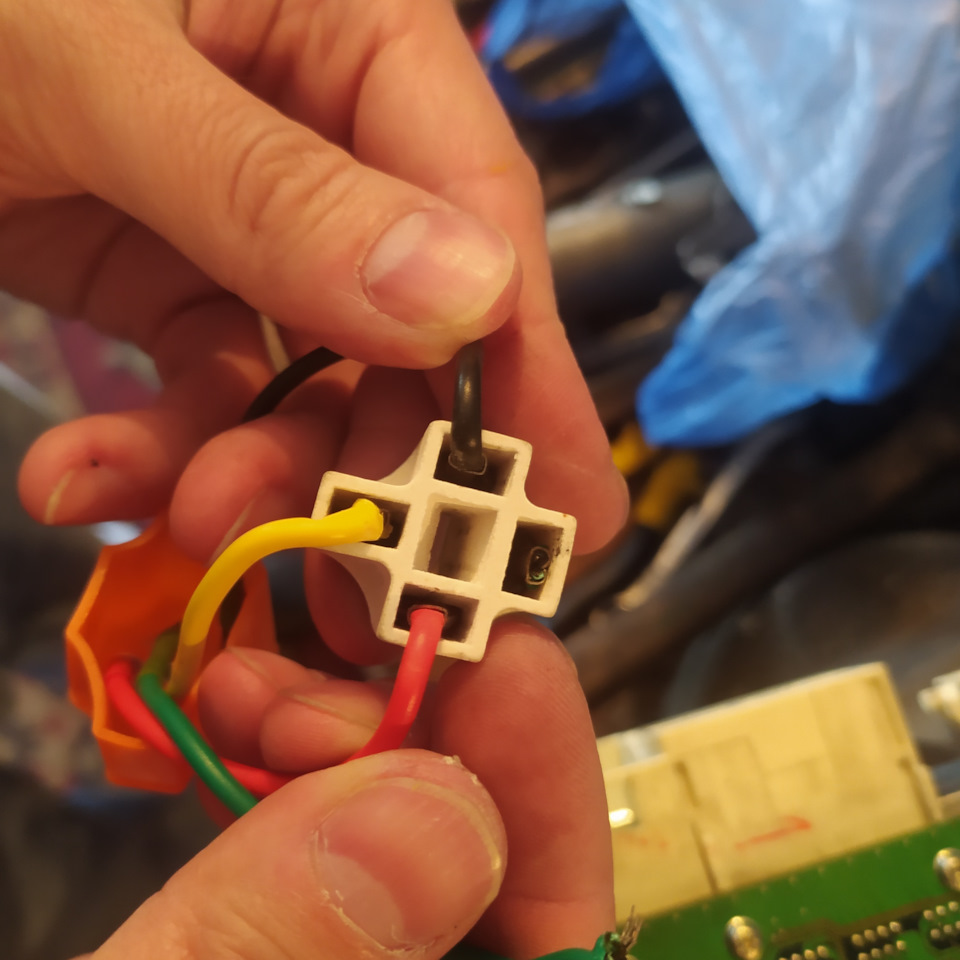 Ошибка p/s, проверь гидроусилитель руля. Блок ЭУР живой, Corolla 150 ...