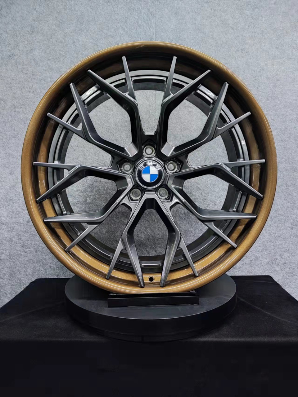 Кованые двусоставные 21" диски для BMW X5M F85 — Wheels Outlet на DRIVE2