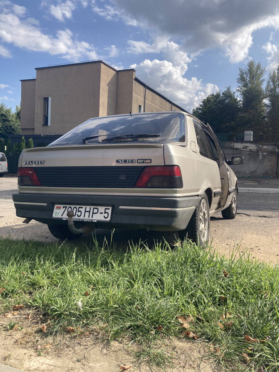 Искал VW Passat B3, а купил снова Пежо — Peugeot 309, 1,1 л, 1993 года |  покупка машины | DRIVE2