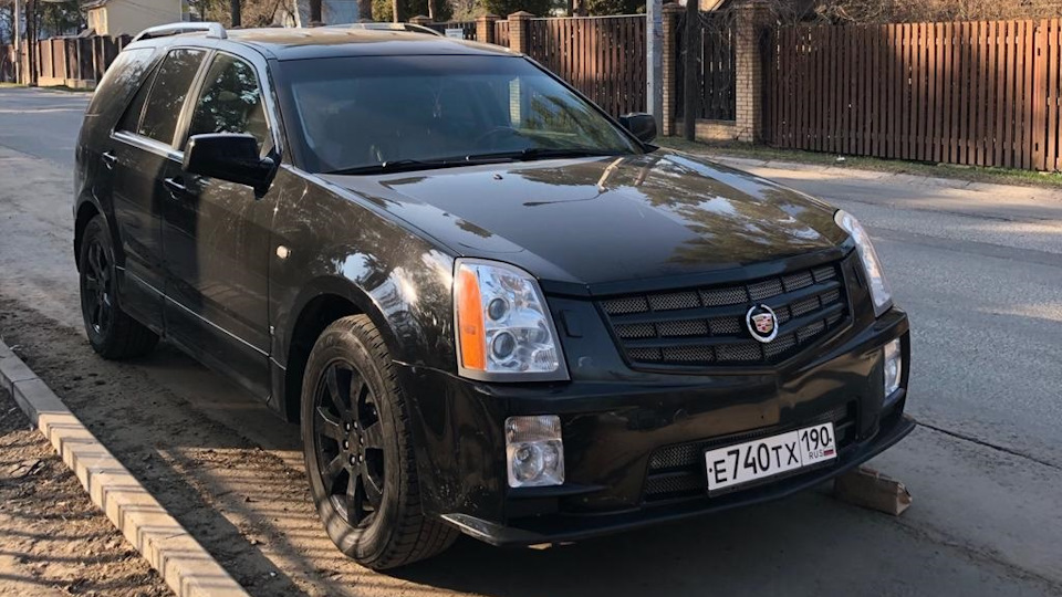 Cadillac srx 1 фото