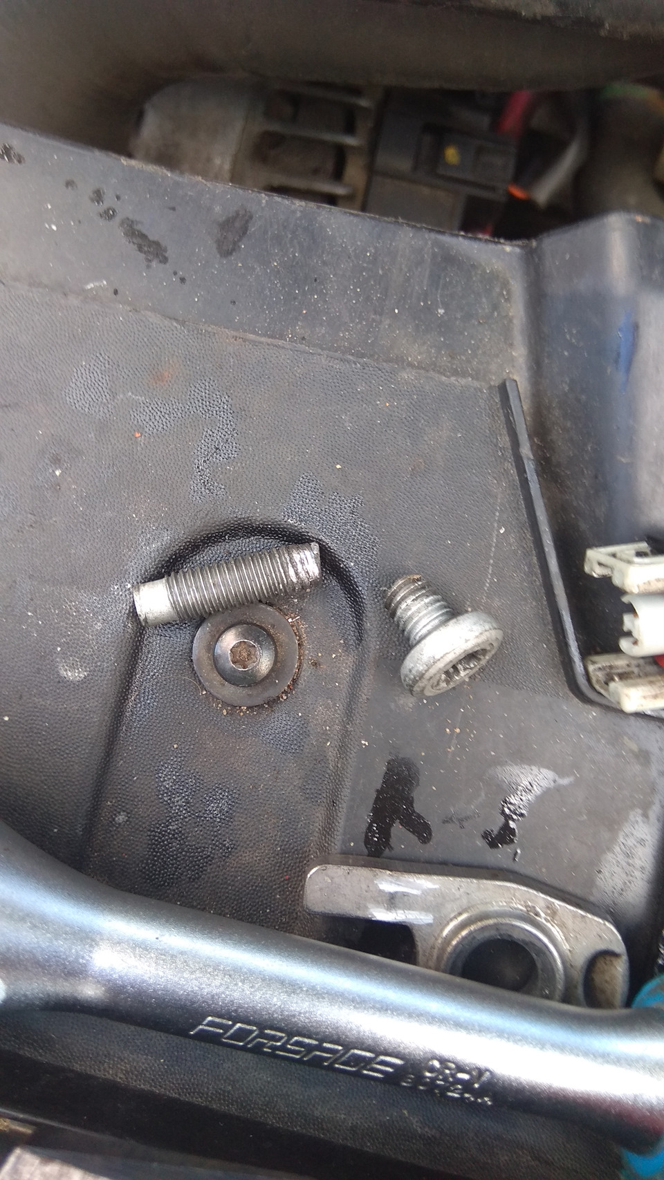 Ремонт форсунок делфи — Renault Fluence, 1,5 л, 2010 года | поломка ...