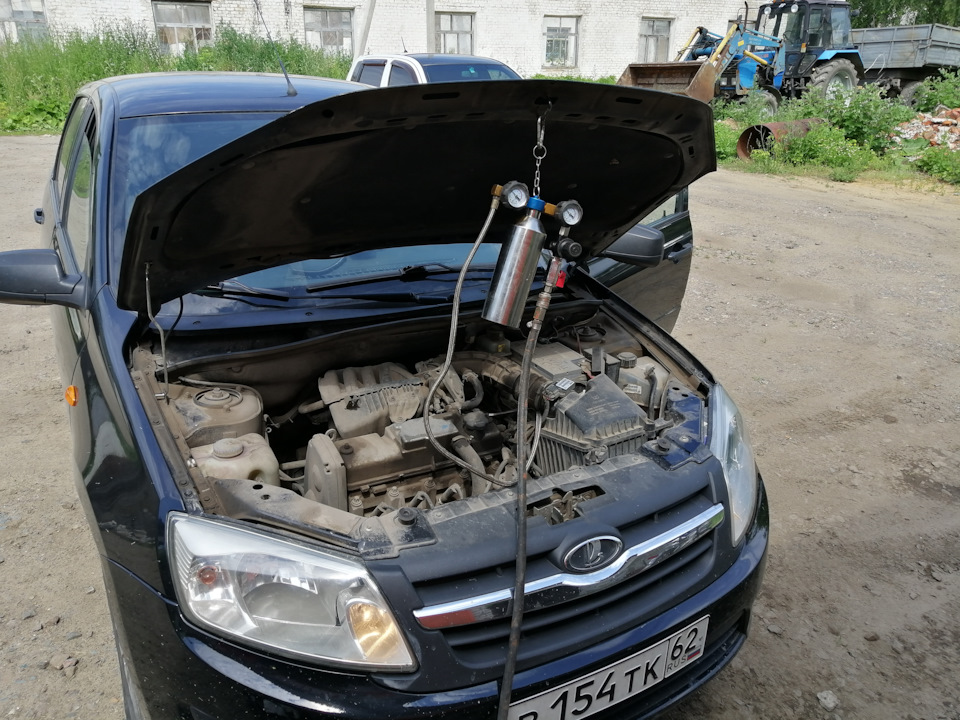 Промывка инжектора и смена масла. — Lada Гранта, 1,6 л, 2013 года ...