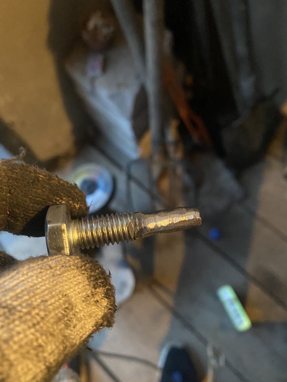 Выставить метку каленвала на 1.8 — Ford Mondeo III, 1,8 л, 2004 года ...