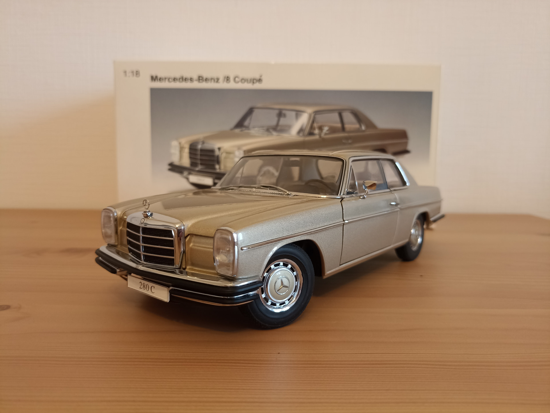 Mercedes-Benz 280c Autoart 1:18 — Сообщество «Масштабные Модели» на DRIVE2